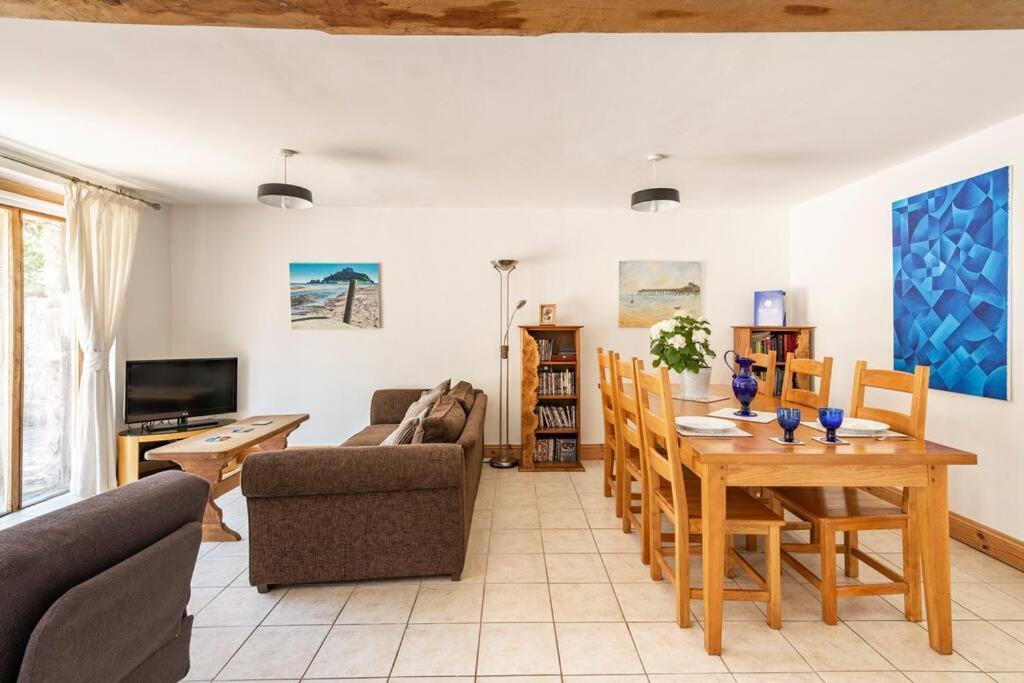 Beech Cottage, Spacious Rural Retreat Usk Esterno foto