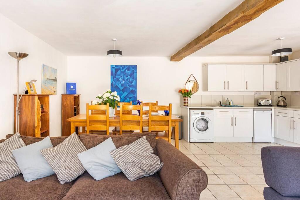 Beech Cottage, Spacious Rural Retreat Usk Esterno foto
